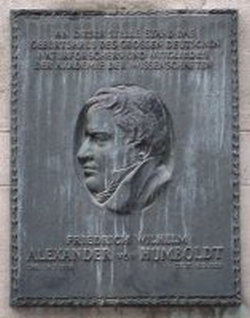 Gedenktafel am Nachfolgegebäude des Geburtshauses von Alexander von Humboldt Jägerstraße 22 (heute: BBAW)